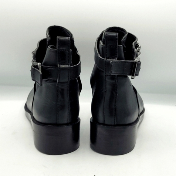 Tory Burch Bloomfield Chain Leather Bootie in Black Size 6.5 M - Picture 5 of 16